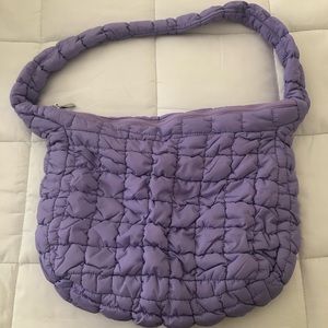 Quilted carryall tote bag
